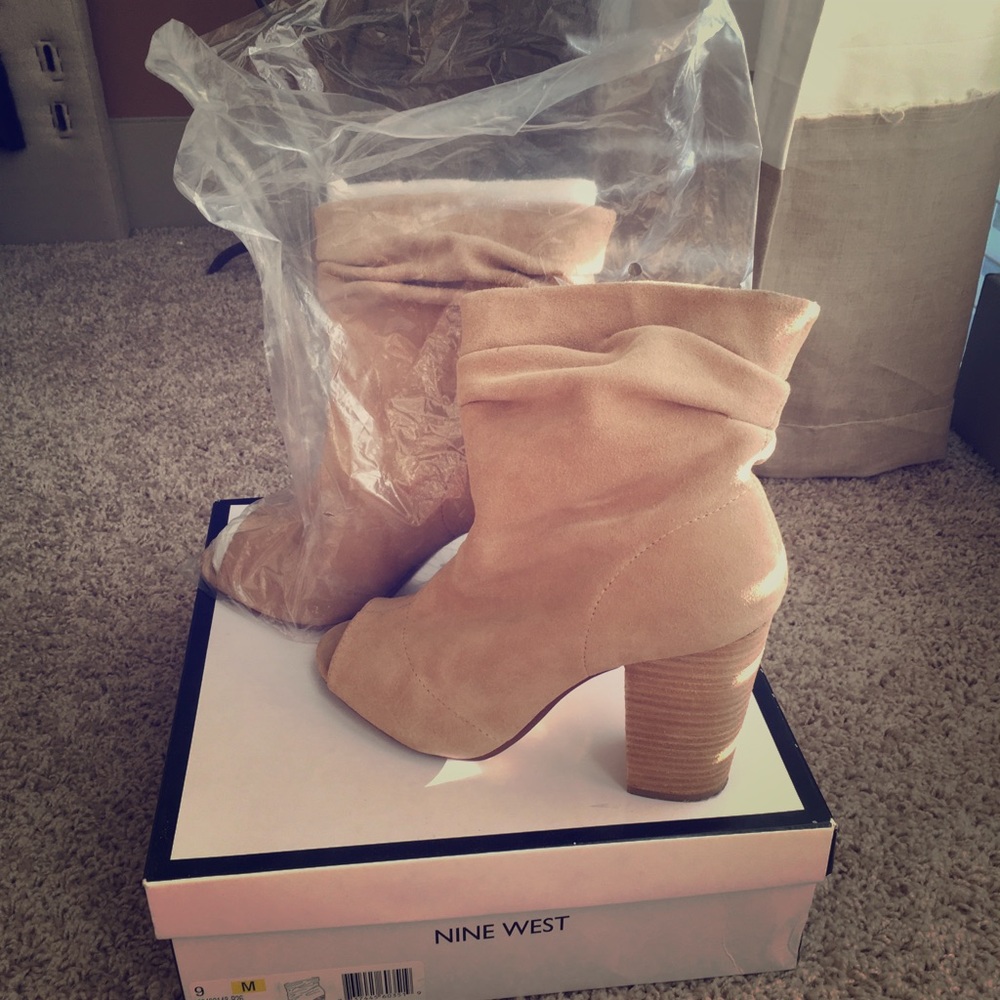 Just like Kristin Cavallari Laurel Peep Toe bootie